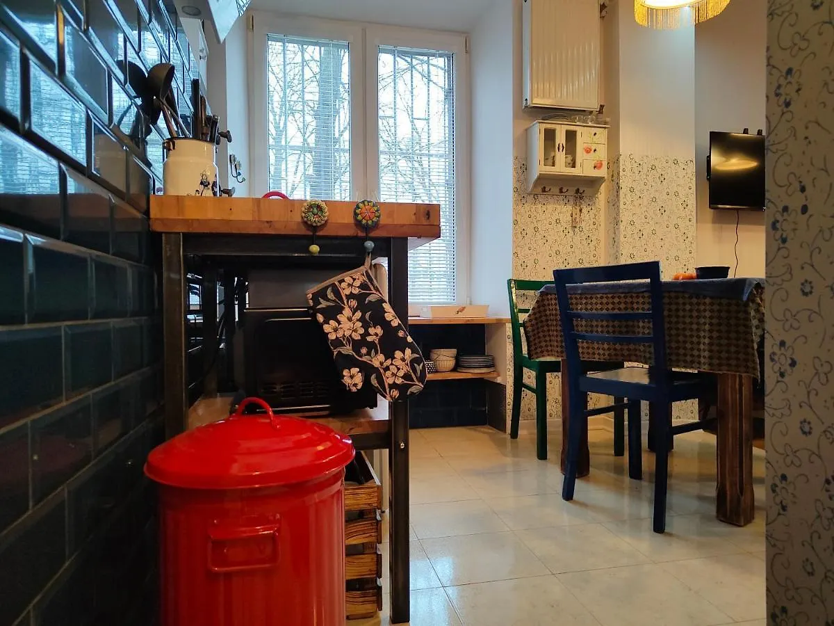 Studio Klimat Praga ワルシャワ 0*,